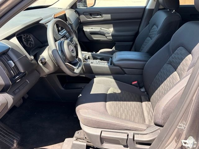 Used 2023 Gray Nissan S image 10