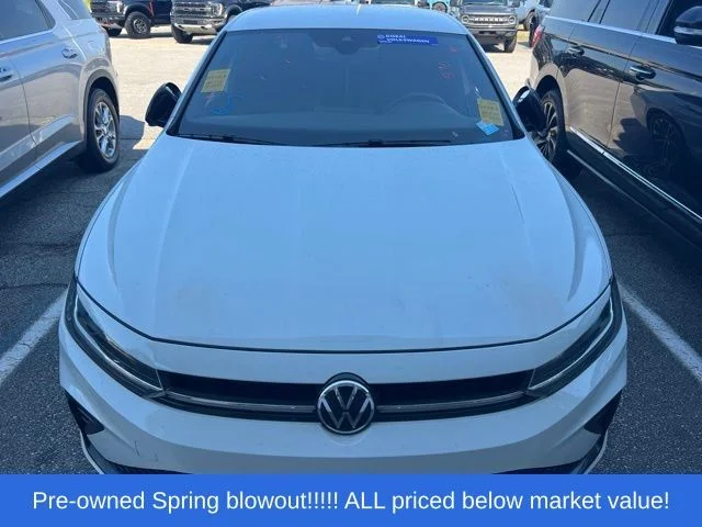 Used 2025 White Volkswagen 1.5T Sport image 15