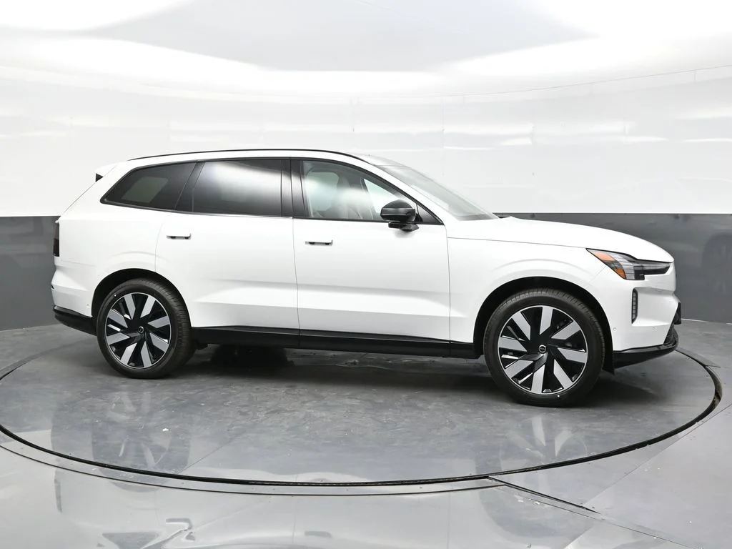 New 2026 Crystal White Volvo Twin Motor Plus image 8