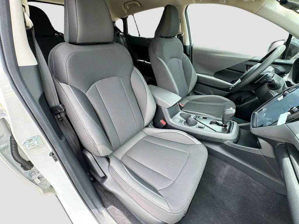 New 2026 CRYSTAL WHITE PEARL Subaru Premium image 33