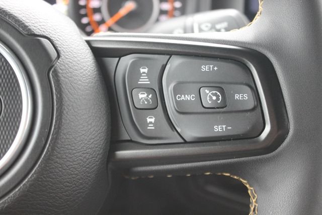 Used 2024 White Jeep Sport S image 16