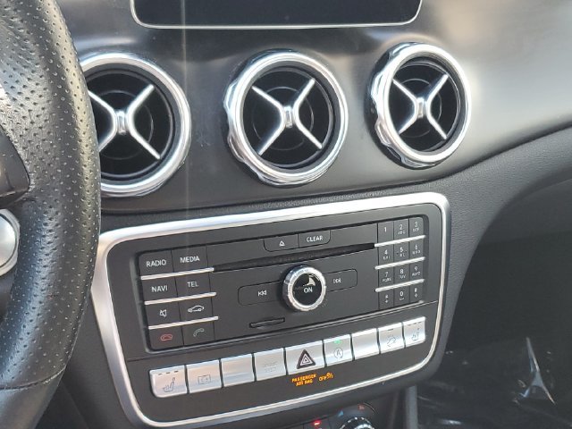 Used 2019  Mercedes-Benz GLA 250 image 20
