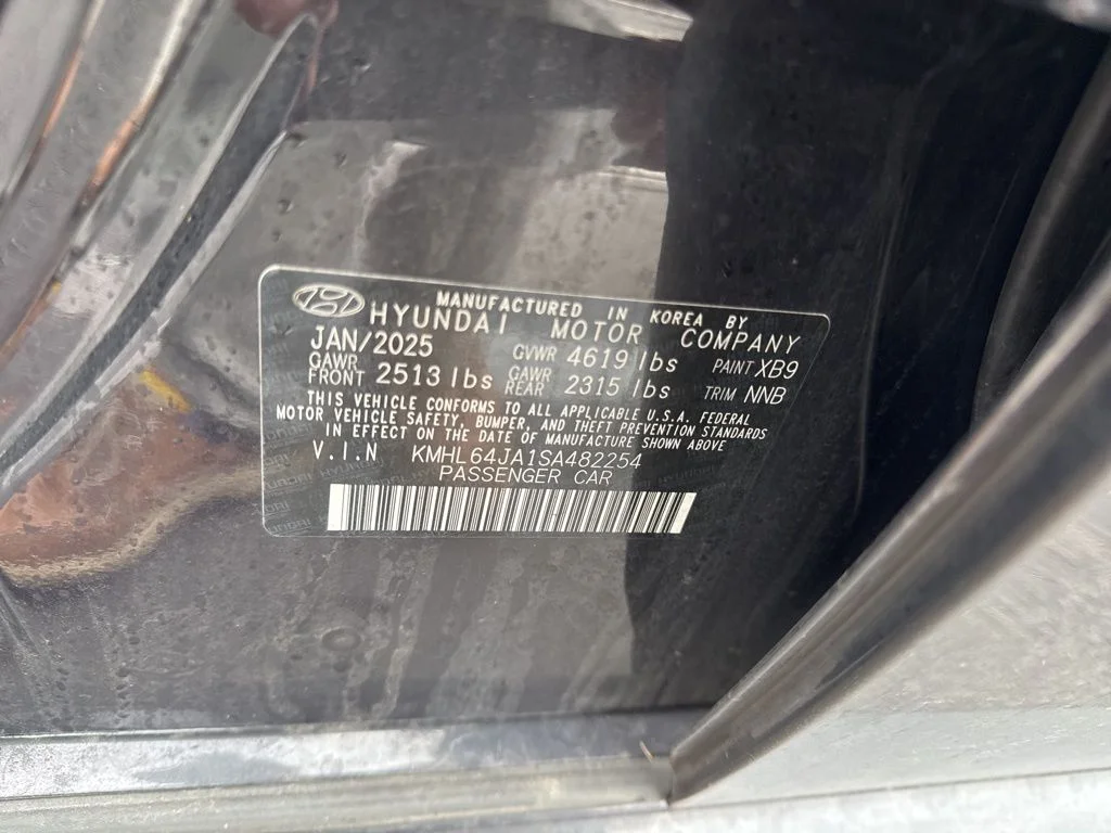 Used 2025 Blue Hyundai SEL image 16