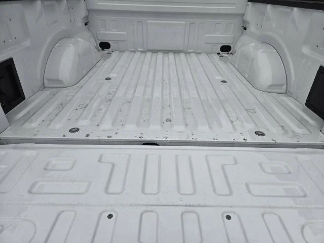 New 2026 Oxford White Ford XLT image 40