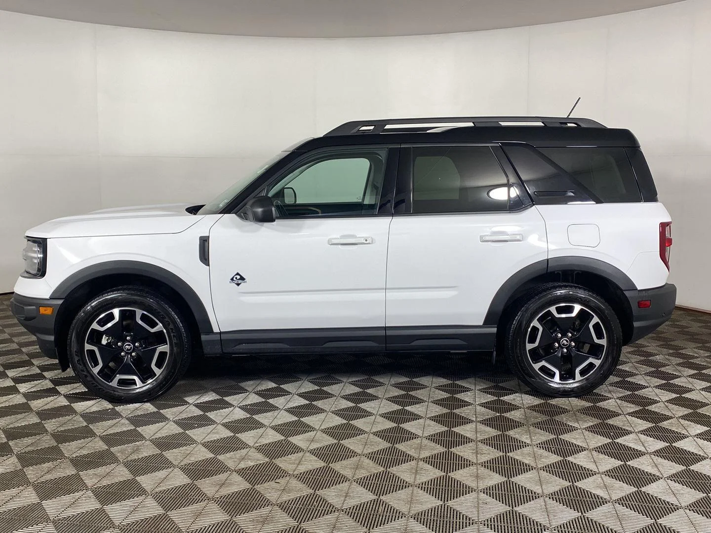 Used 2023 Oxford White Ford Outer Banks image 29