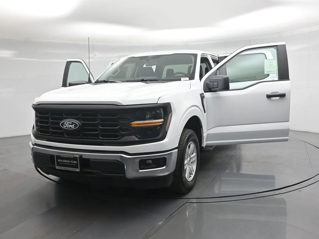 New 2026 White Ford XL image 25