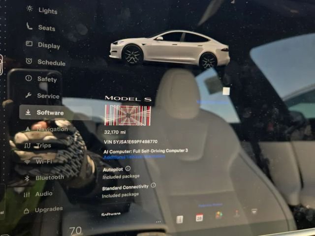 Used 2023 White Tesla Plaid image 4