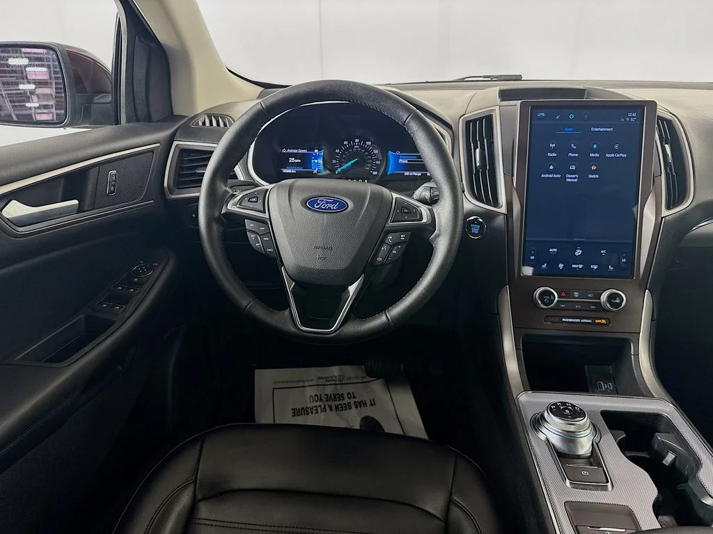 Used 2021 Red Ford SEL image 25