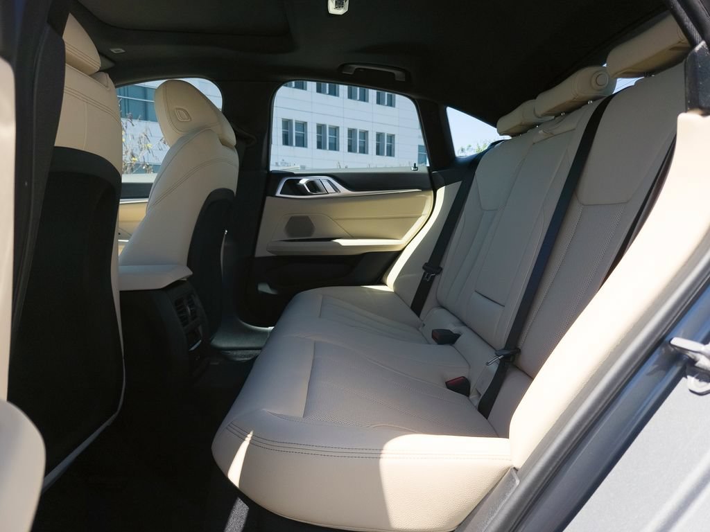 New 2026 Skyscraper Grey Metallic BMW eDrive40 image 10