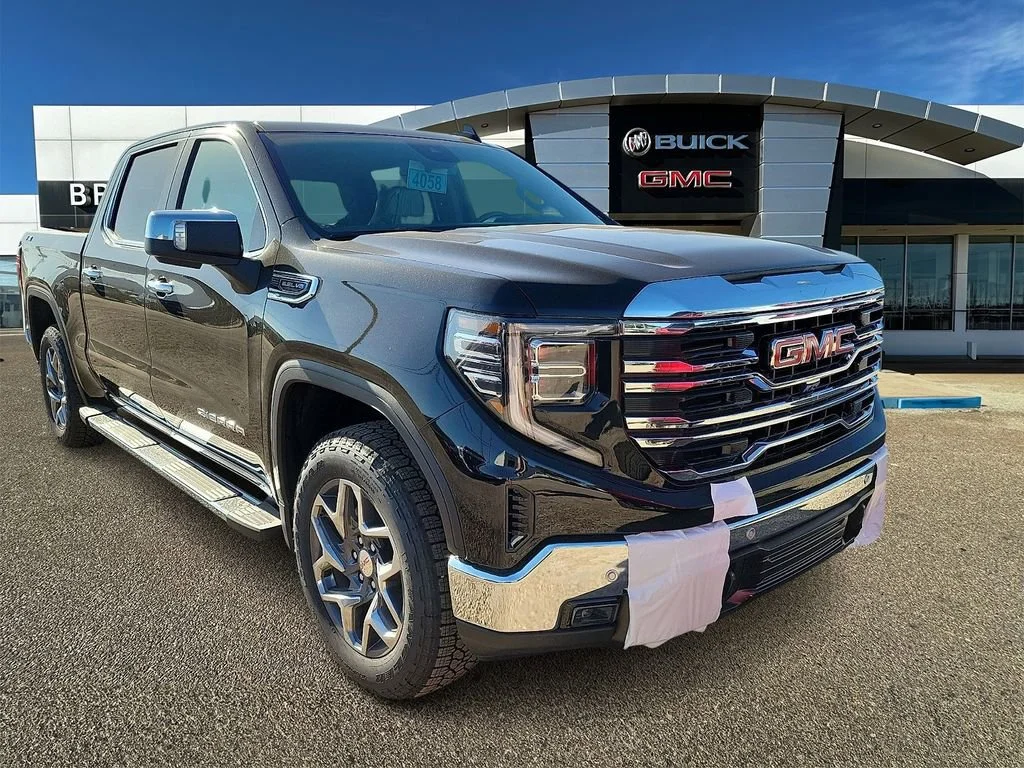 2026 GMC Sierra 4WD Crew Cab Short Box SLT's photo