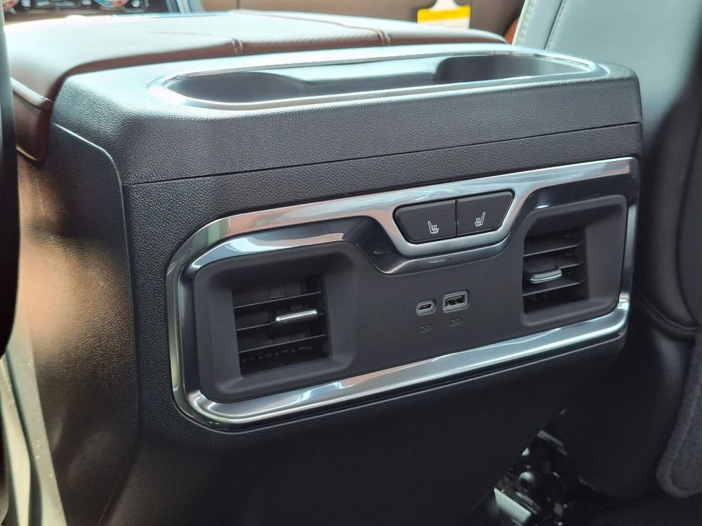 2026 GMC Sierra 3500HD Denali Ultimate - Photo 20