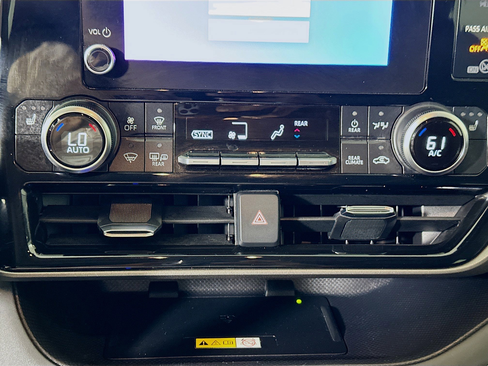 Certified Used 2025 Pearl Toyota XLE image 23