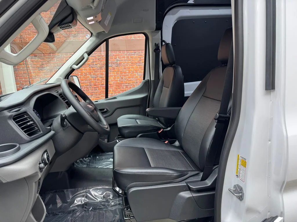 2025 Ford Transit Van Base - Photo 21