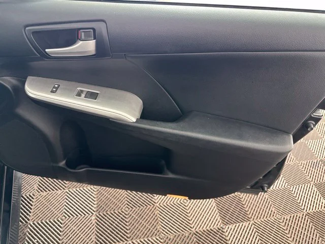 Used 2014 Black Toyota SE image 25