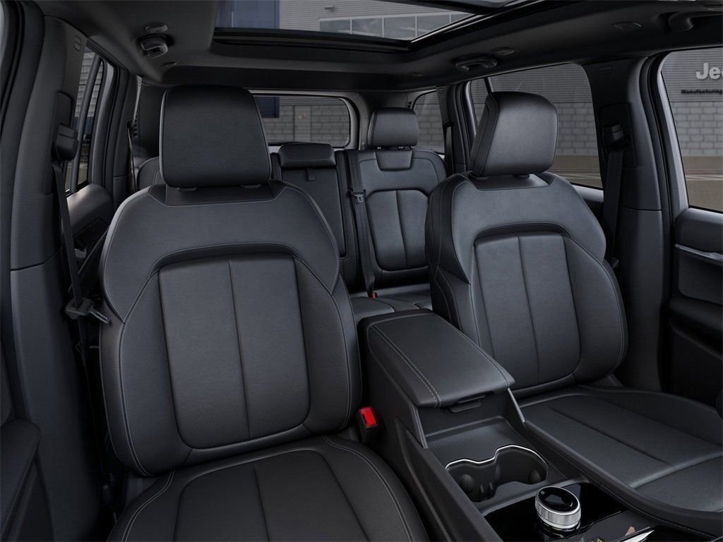 New 2026 Silver Zynith Exterior Paint Jeep Limited image 16