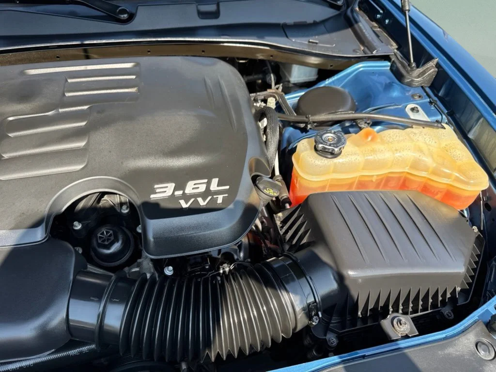 Used 2020 Frostbite Dodge SXT image 33