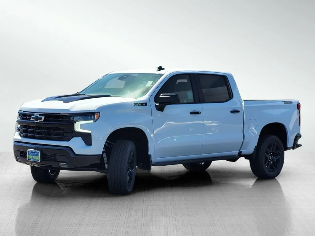 New 2026 Summit White Chevrolet LT Trail Boss image 4