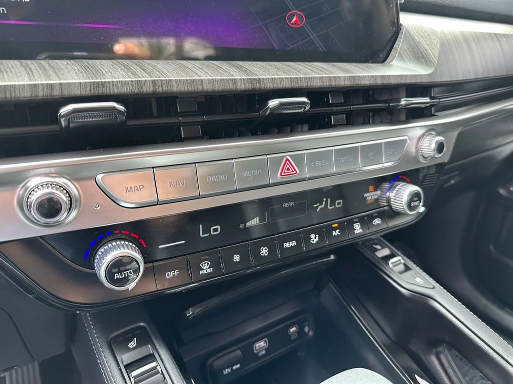 Used 2025 Silver Kia EX image 5