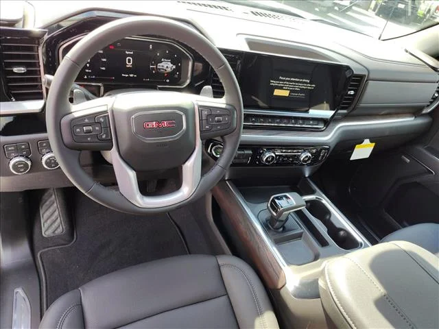 2026 GMC Sierra 1500 SLT - Photo 10
