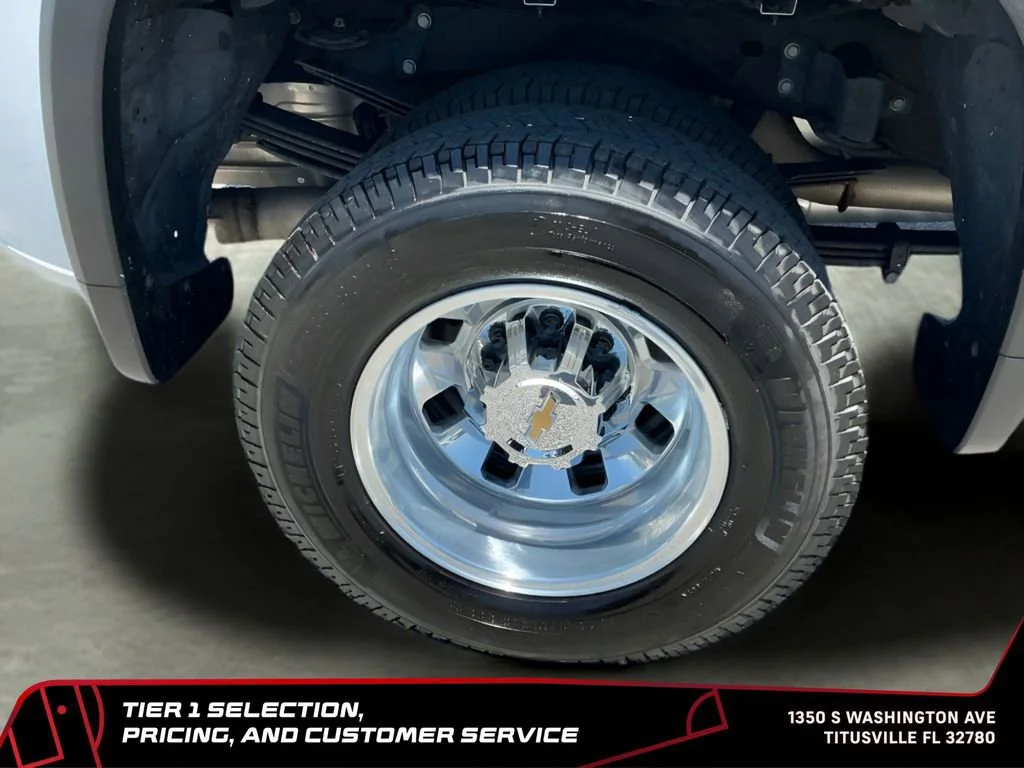 Used 2025 Summit White Chevrolet LTZ DRW image 38