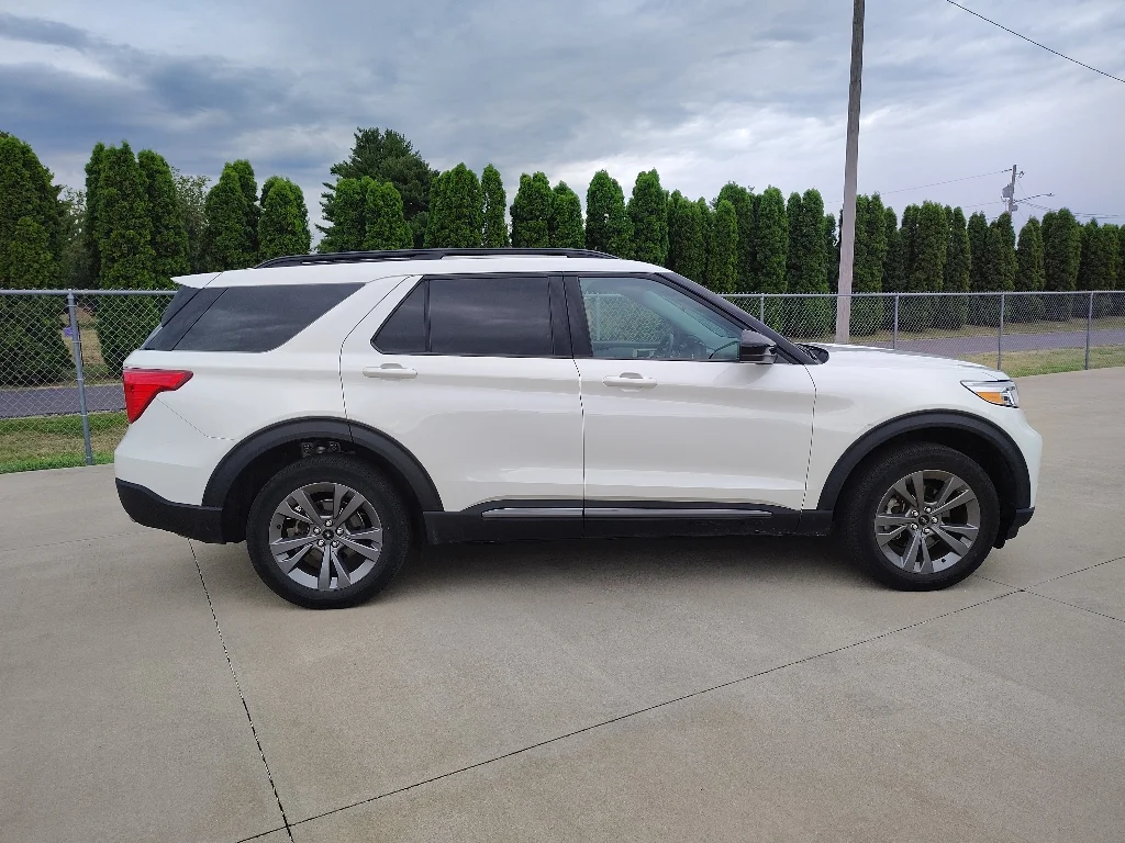 Used 2024 Star White Ford XLT image 2