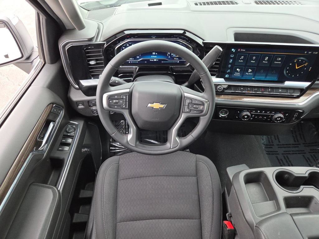Used 2023 Summit White Chevrolet LT image 4