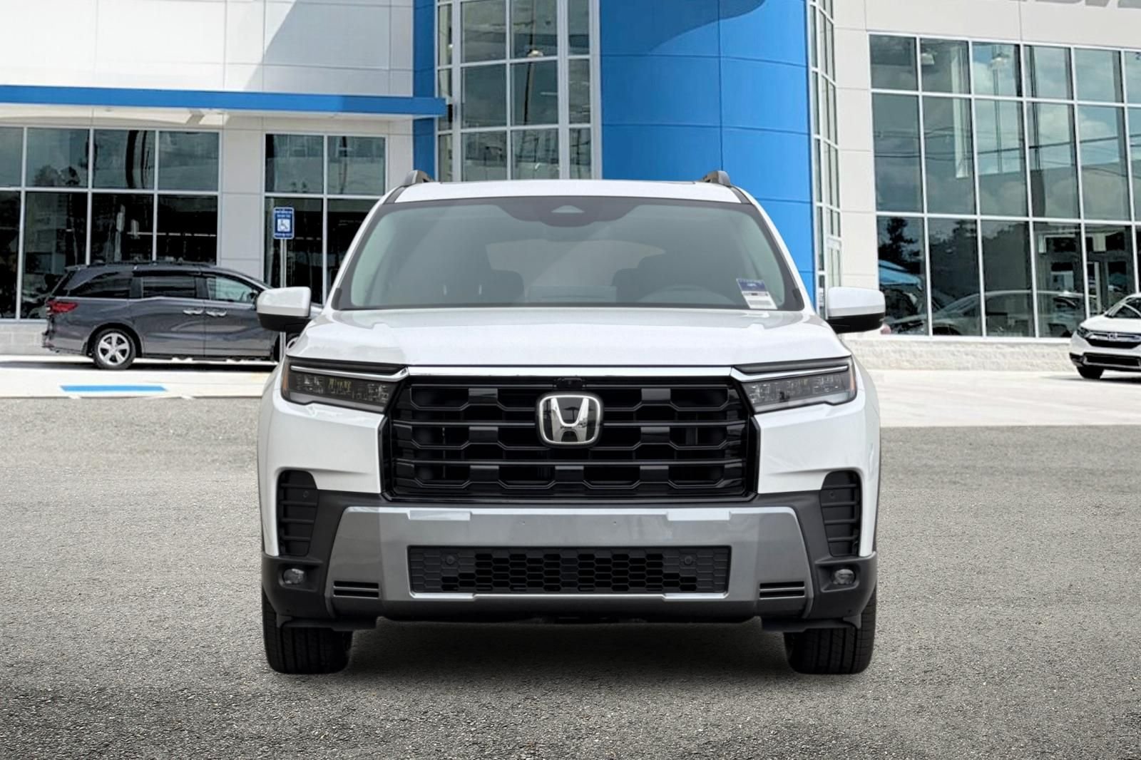 New 2026 Platinum White Pearl Honda Touring image 9