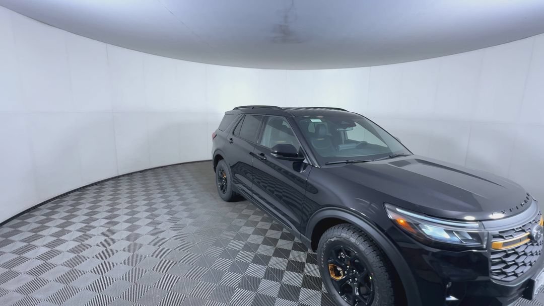 New 2026 Agate Black Metallic Ford Tremor image 2