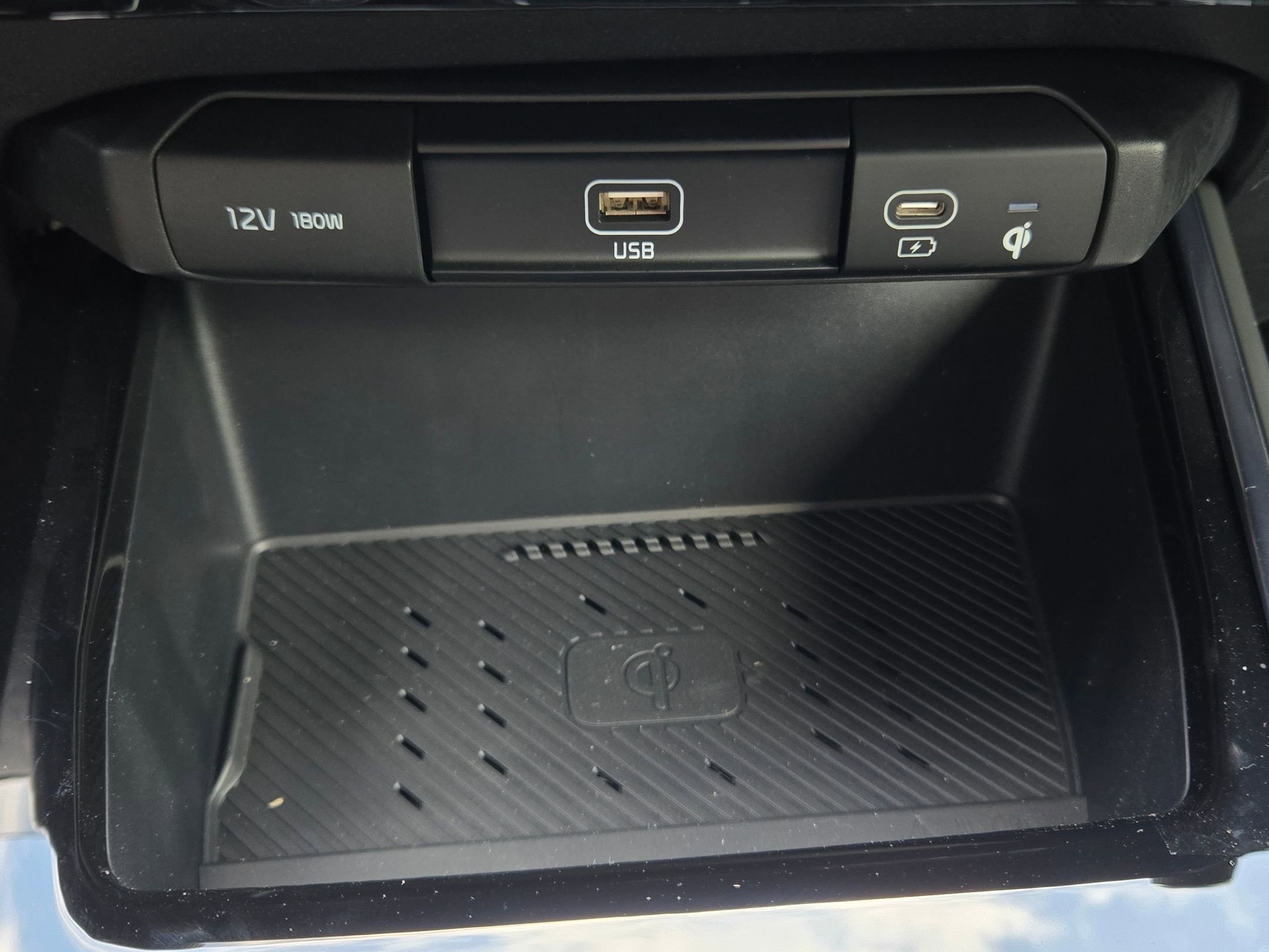 New 2026 Snow White Pearl Kia EX image 31