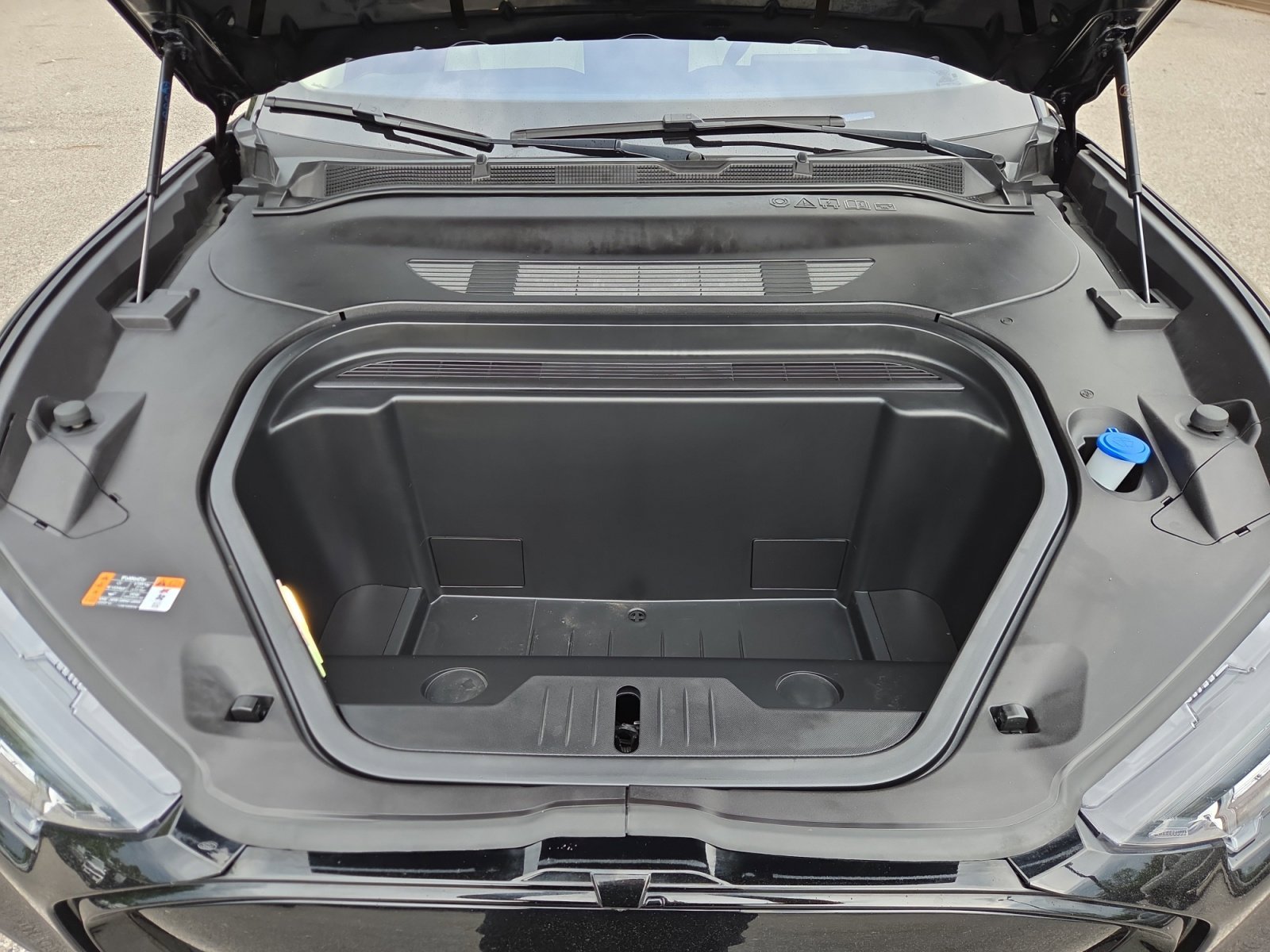 2023 Ford Mustang Mach-E Premium AWD - Photo 18