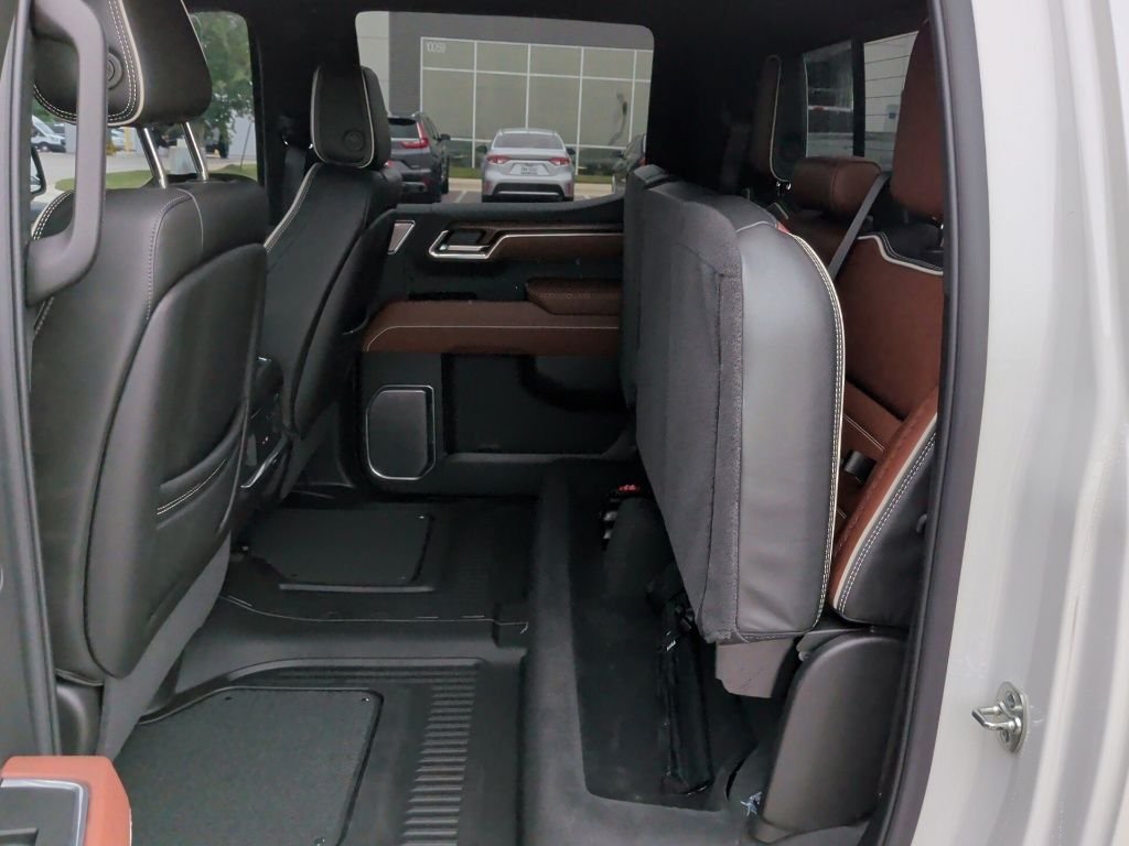 Used 2025 White Frost Tri-Coat GMC Denali Ultimate image 41