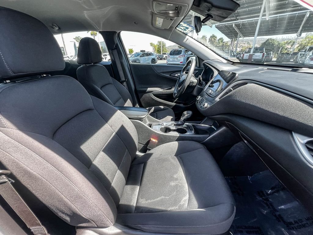 Used 2023 Gray Chevrolet LT image 15