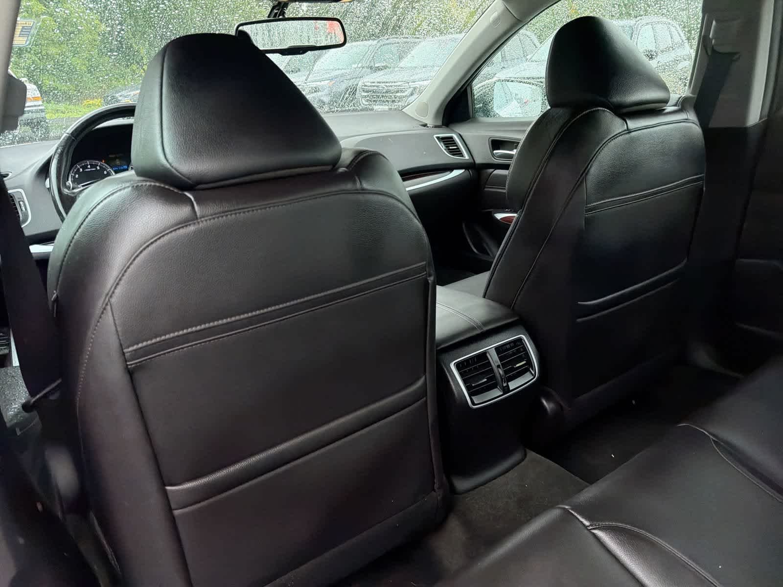Used 2017 Bellanova White Pearl Acura V6 image 19