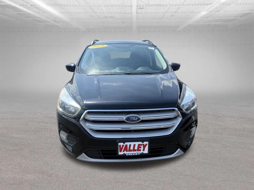 Used 2018 Black Ford SE image 13