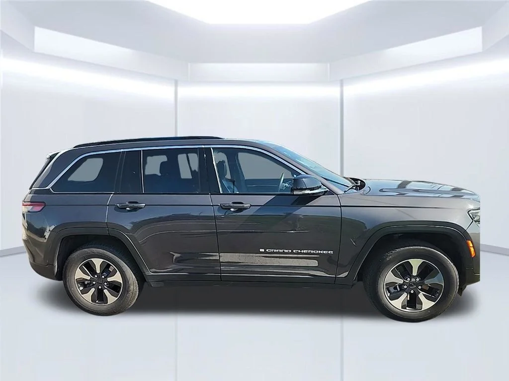 Used 2024 Jeep Grand Cherokee 4xe with VIN 1C4RJYB66RC181881 for sale in Northfield, Minnesota