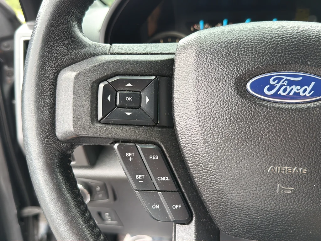Used 2018 Gray Ford XLT image 16