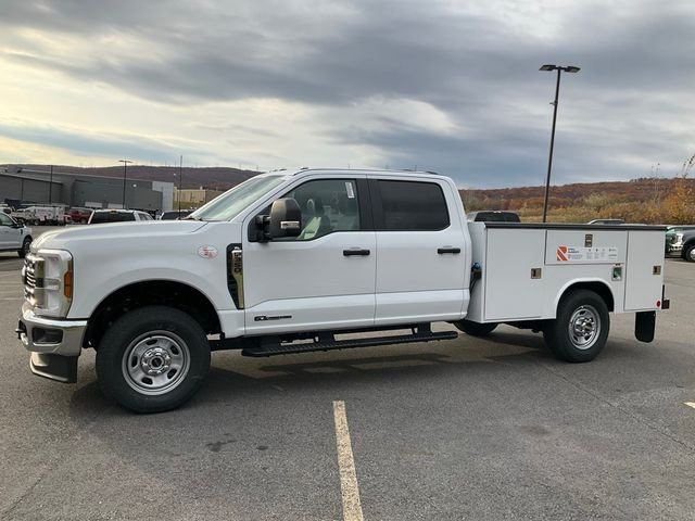 New 2026 Oxford White Ford F-350® XL image 34