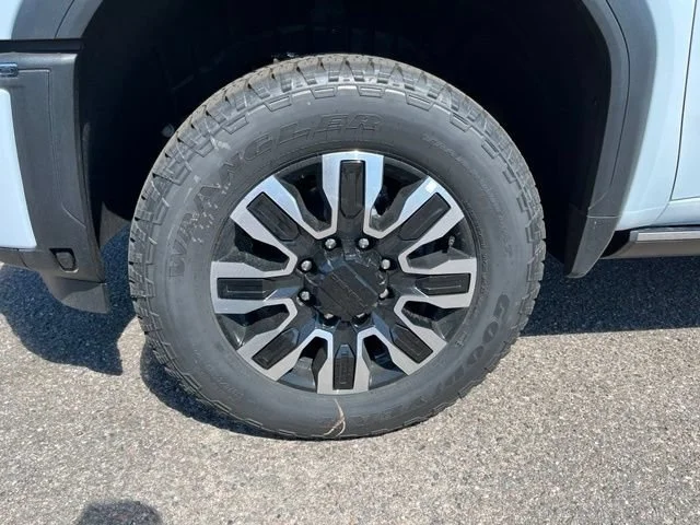 New 2026 Glacier White Tricoat GMC Denali Ultimate image 10