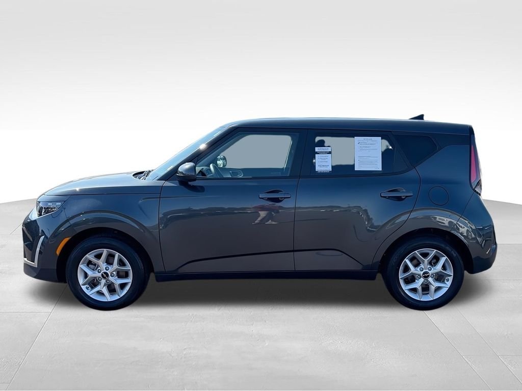 Used 2025 Gray Kia LX image 5