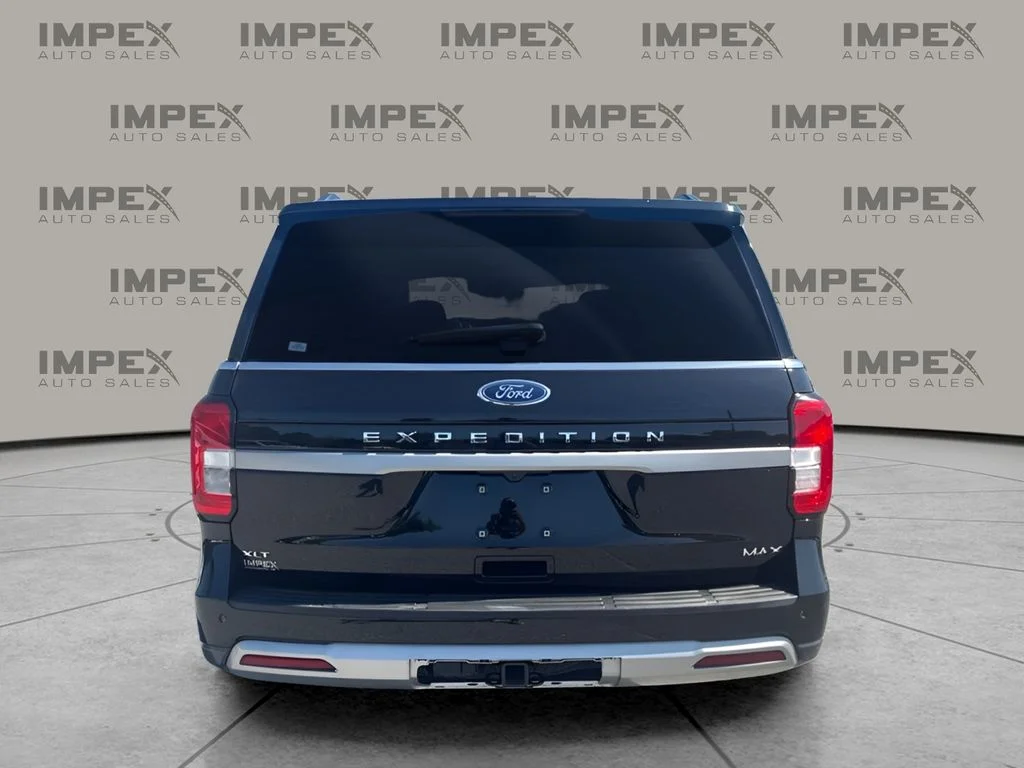 Used 2024 Black Ford XLT image 4
