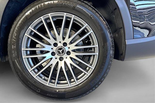 New 2026 Black Mercedes-Benz GLC 300 image 57