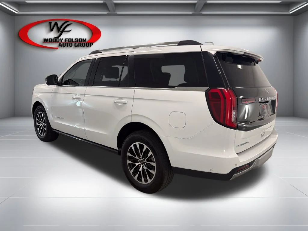 Used 2025 White Ford Platinum image 8
