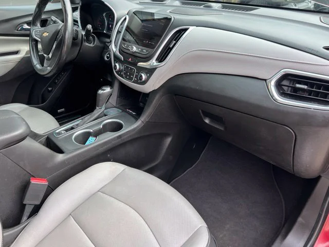 Used 2021 Red Chevrolet Premier image 25
