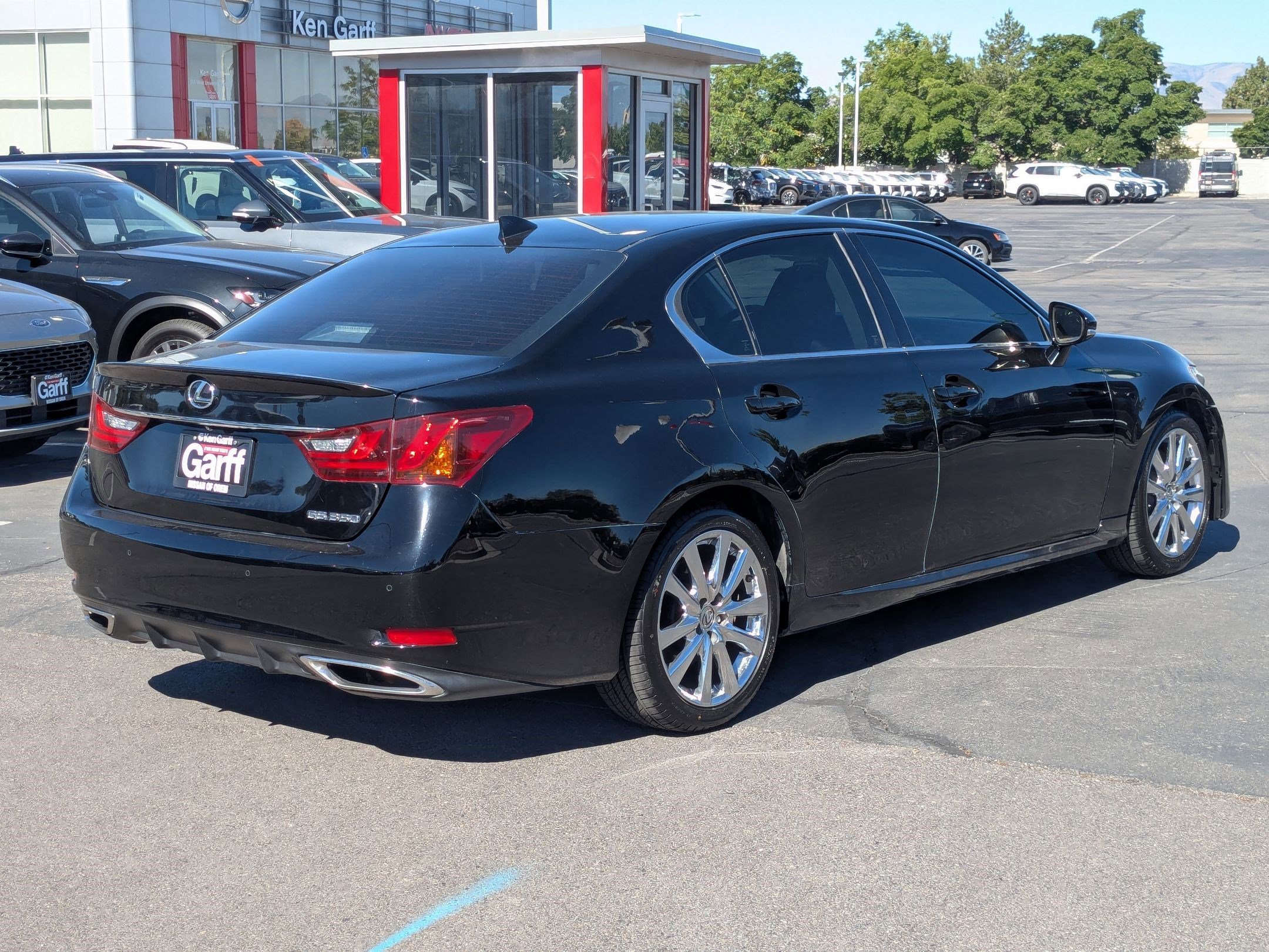 Used 2015 Obsidian Lexus 4dr Sdn RWD image 3