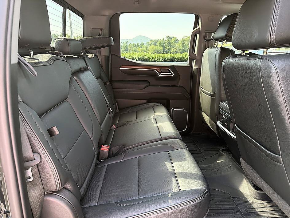 Used 2023 Onyx Black GMC Denali image 20