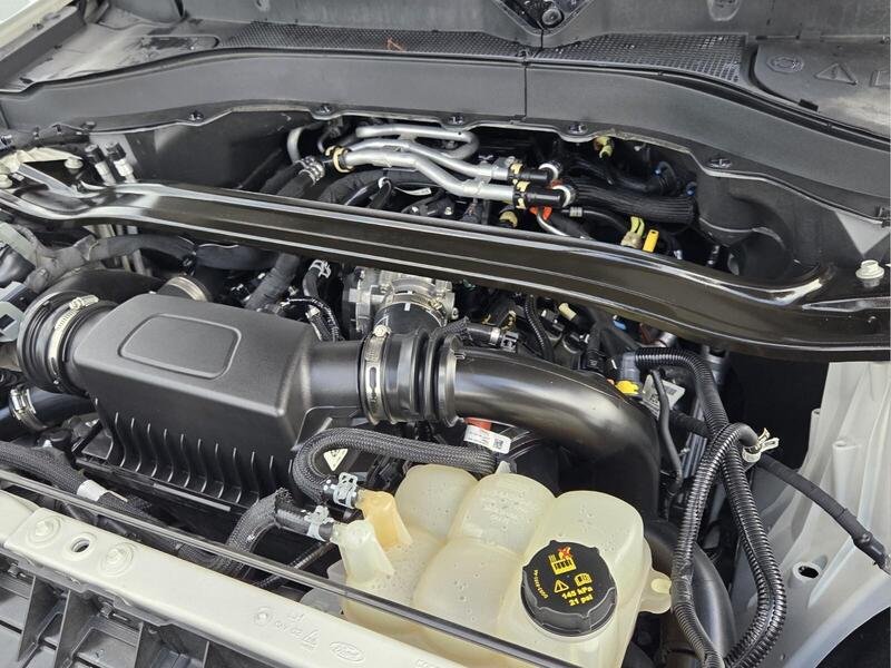 Used 2022 White Metallic FORD ST 4WD image 23
