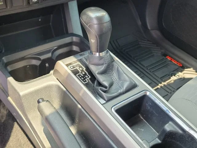 2019 Toyota Tacoma SR5 - Photo 33
