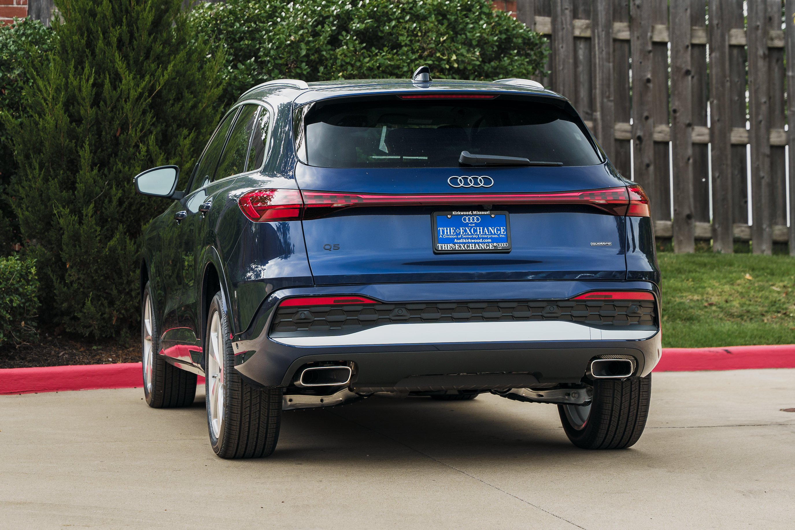 New 2026 NAVARRA BLUE Audi Premium Plus image 4