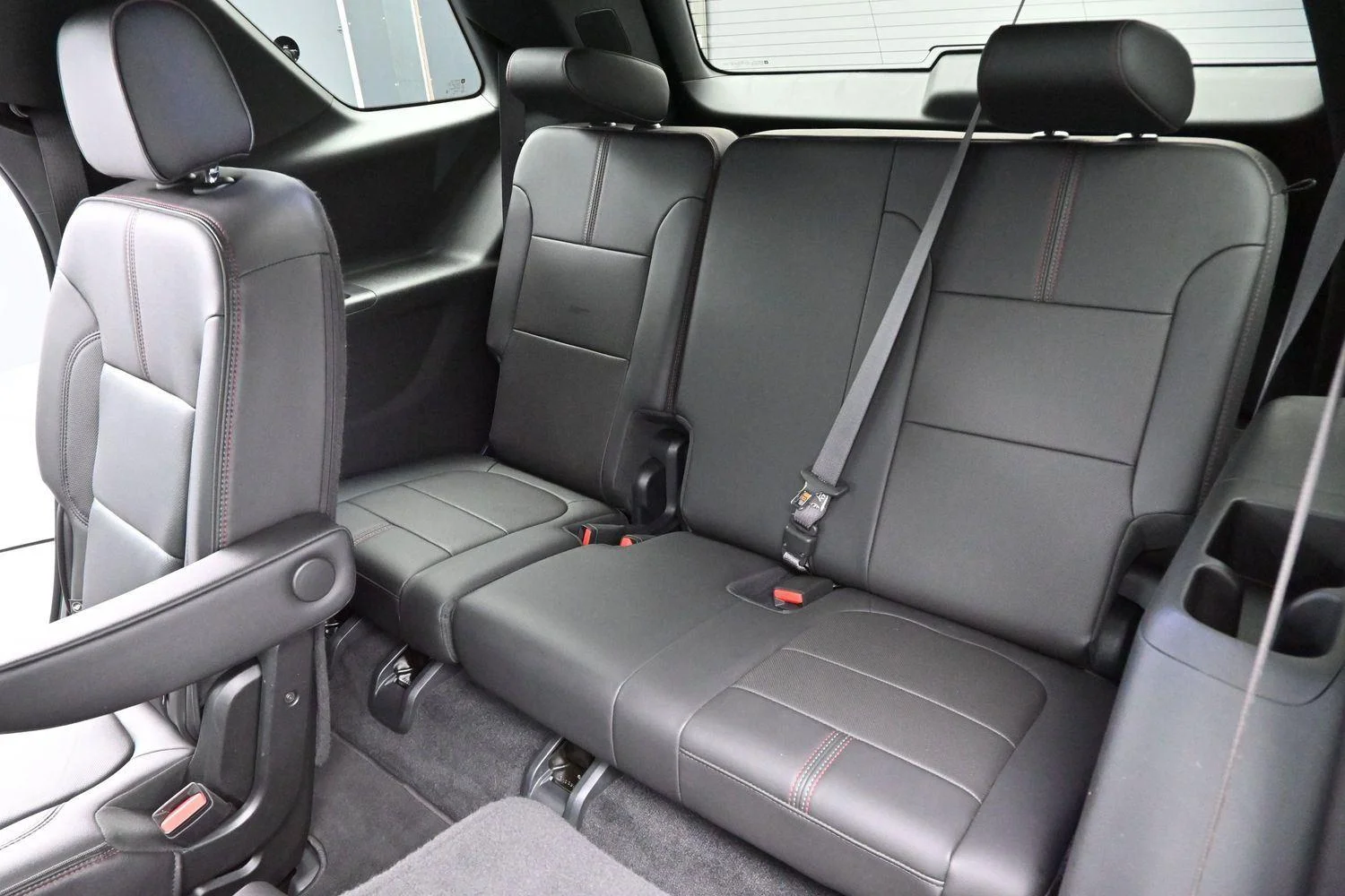 Used 2023 Sterling Gray Metallic Chevrolet RS image 29