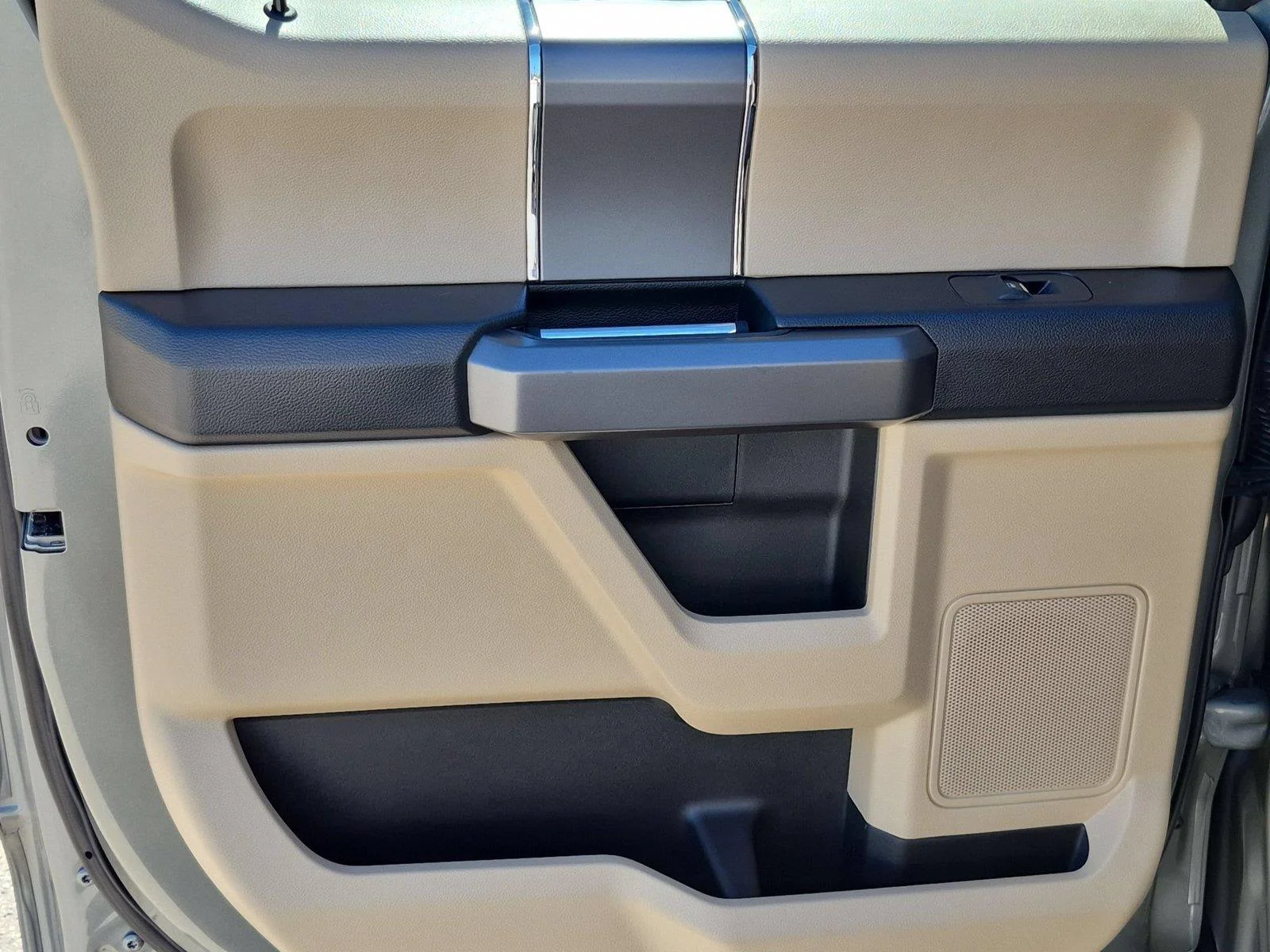 Used 2020  Ford XLT image 28